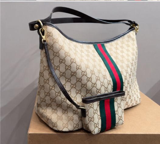 Женская сумка Gucci Essence Hobo