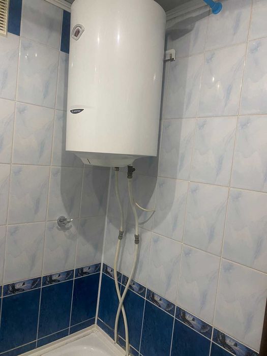 Центр, вул. Покровька, медичний центр Асклепій