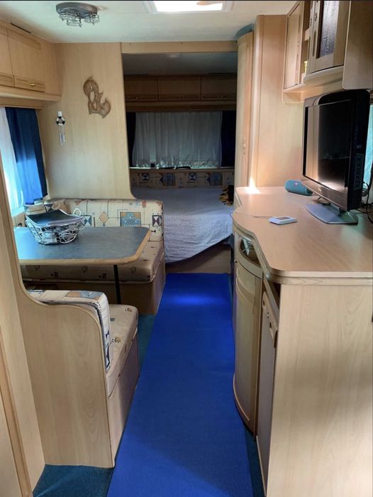 Vendo roulote com avançado