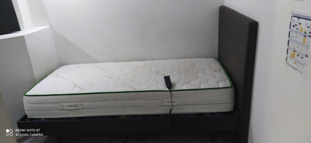 Cama e cabeceira estofada com estrado elétrico+colchão