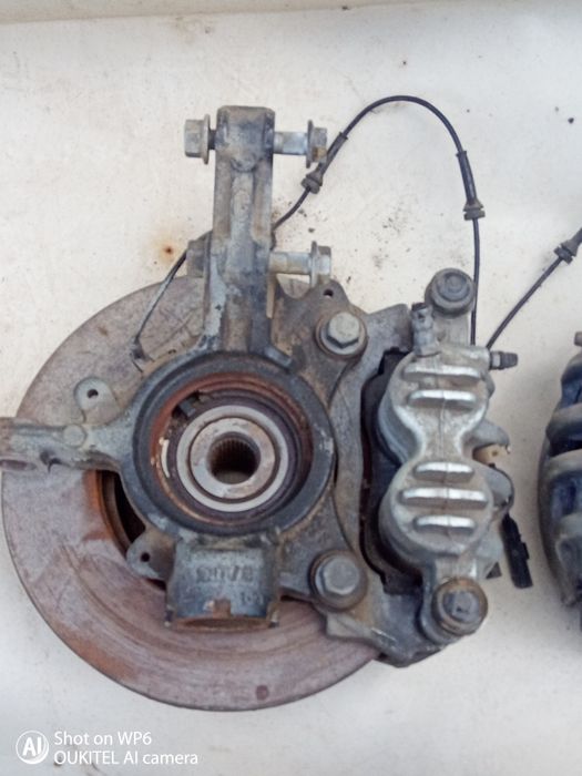 Продам поворотний кулак в зборі до РЕНО МАСТЕР 3