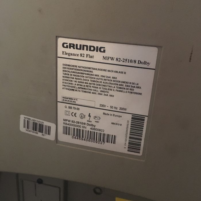 Televisão Grunding Elegance 82 Flat