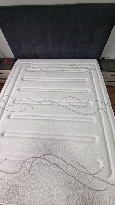 Vende-se colchão como novo 1.6/2 metros