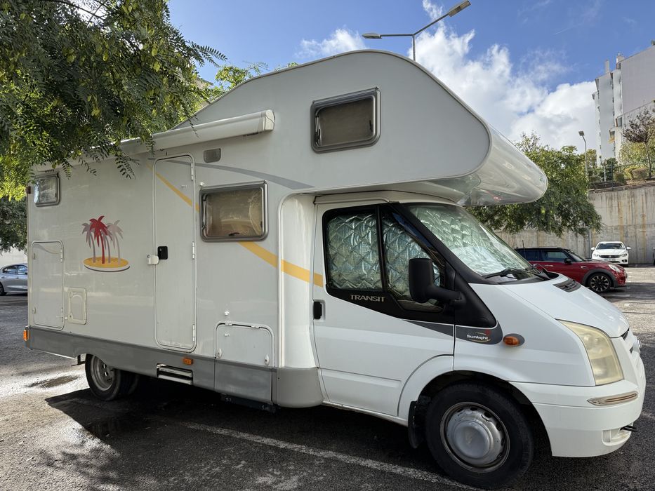 Autocaravana Ford64966366110083120