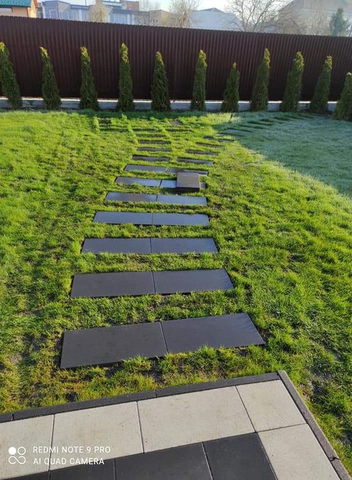 Укладання тротуарної плитки