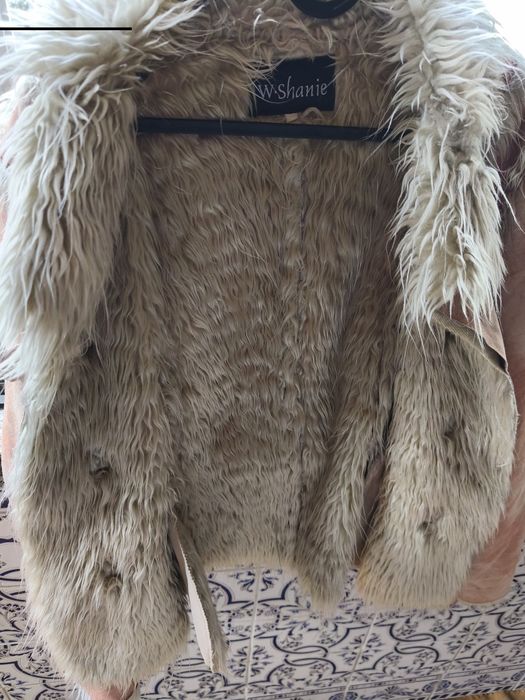 Casaco tamanho S M pele de pêssego por fora e pelo por dentro