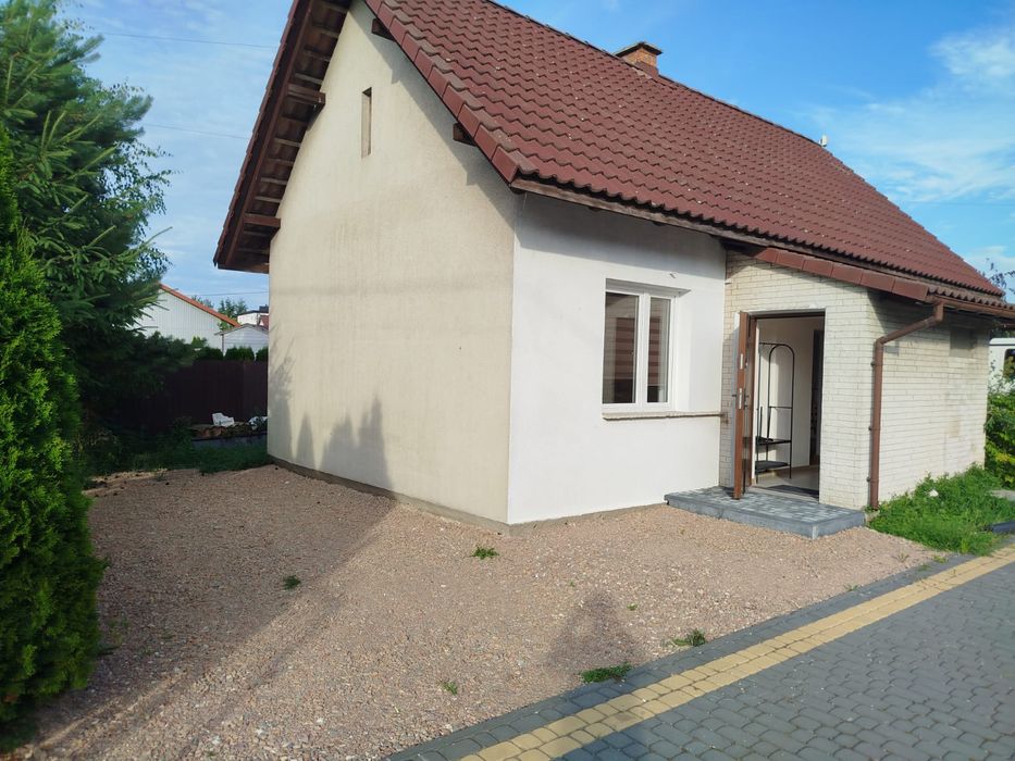 Dom do wynajęcia - 2 pokoje,salon z kuchnią,lazienka