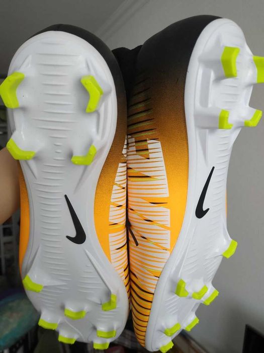 Бутси футбольні НОВІ ОРИГІНАЛ Nike Mercurial 40.5 розмір
