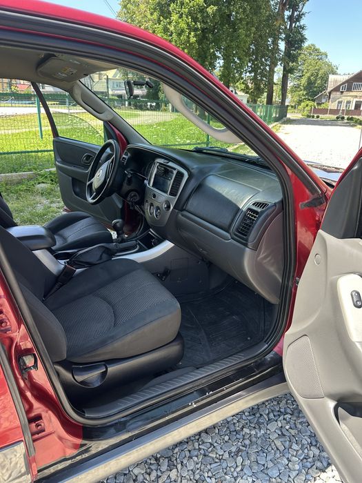 Mazda Tribute 2.3 газ бензин