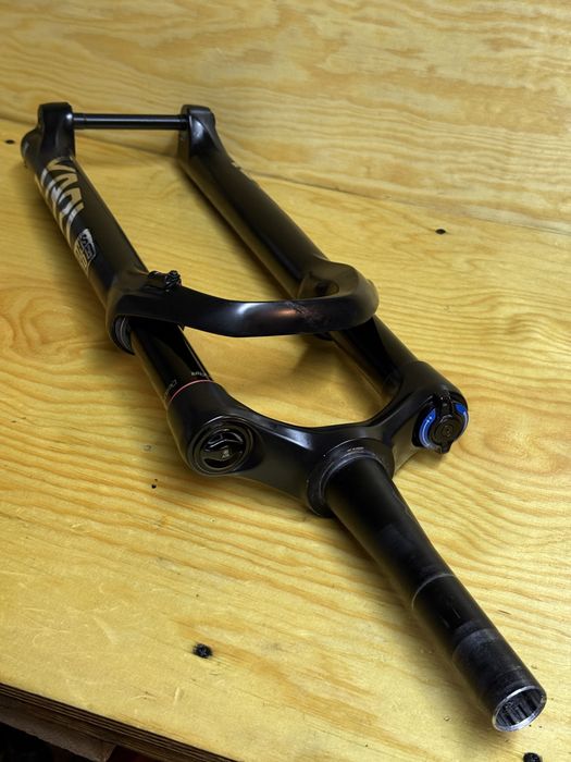 Rockshox Yari DJ RC 100mm 27.5