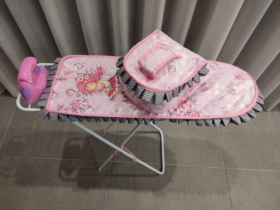 Tábua de passar a ferro dobrável para criança