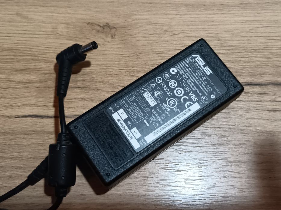 Блок живлення Asus 19/3.42