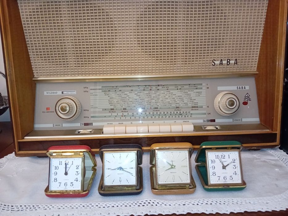 Relógios   de cabeçeira