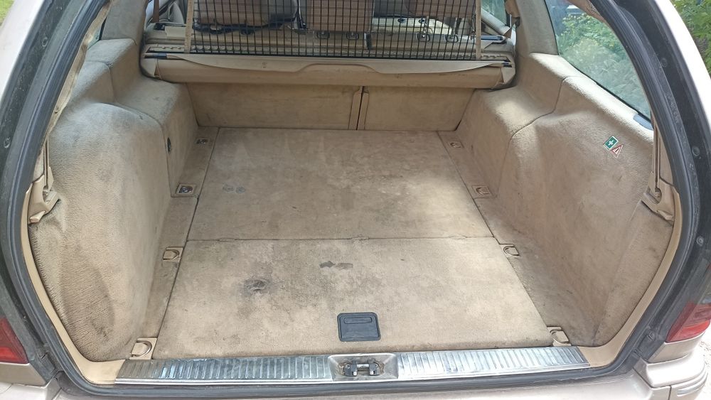 Продам Мерседес w210 на пружинах