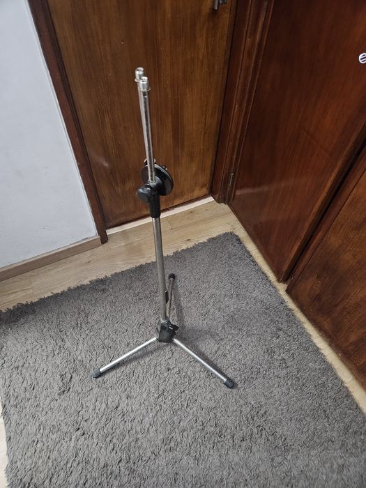 Tripé de microfone