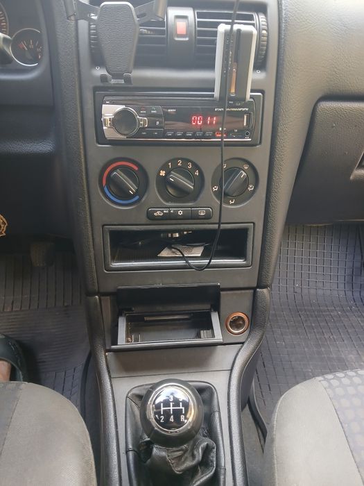 Продам автомобіль Opel Astra G