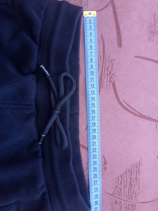 Спортивні штани на хлопчика 140 розмір