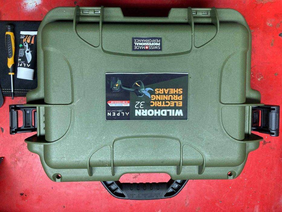 Máquina de corte: Tesoura / Podadora elétrica Alpen