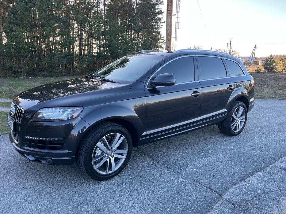Продам AUDI Q7 2011