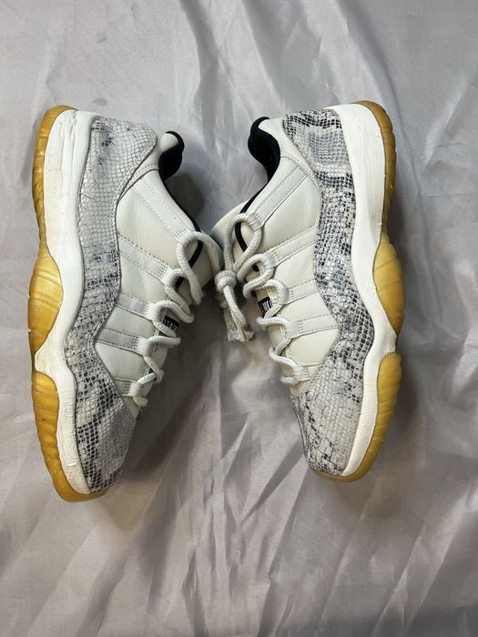 Nike Air Jordan 11 Retro Low "Light Bone Snakeskin".