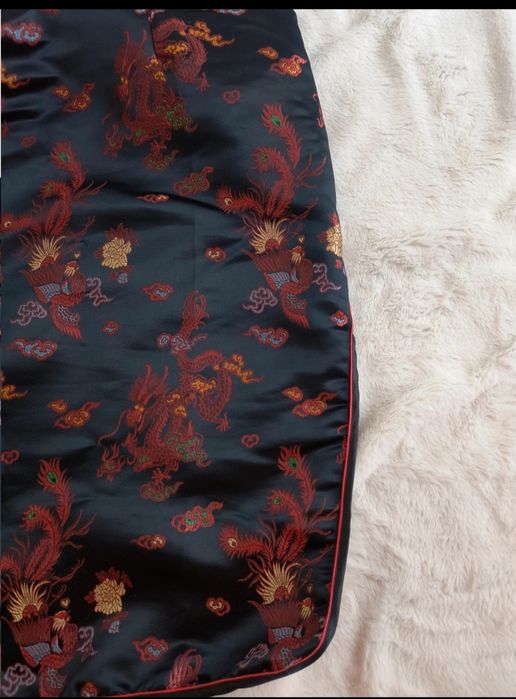 Damska jedwabna sukienka