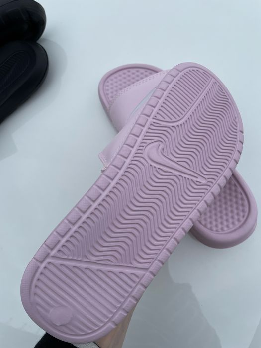 Шльопанці Nike , розмір 37-38