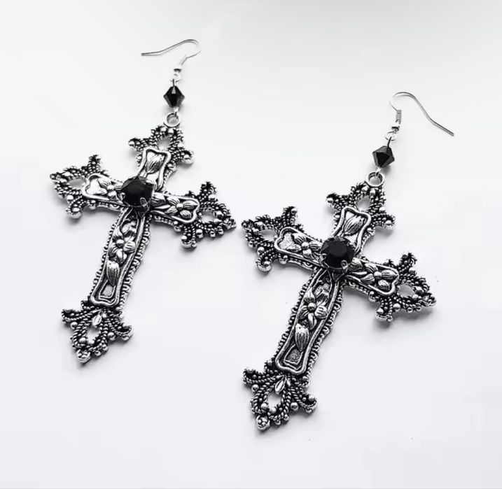 Готичні великі деталізовані сережки хрестики