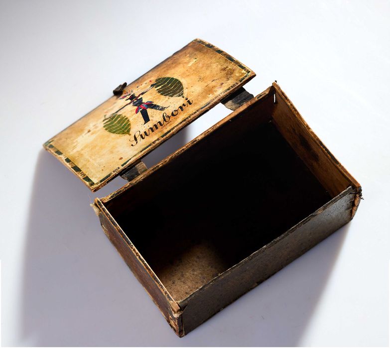 pudełko po cygarach marki Flor Fina Lumbori zabytkowe