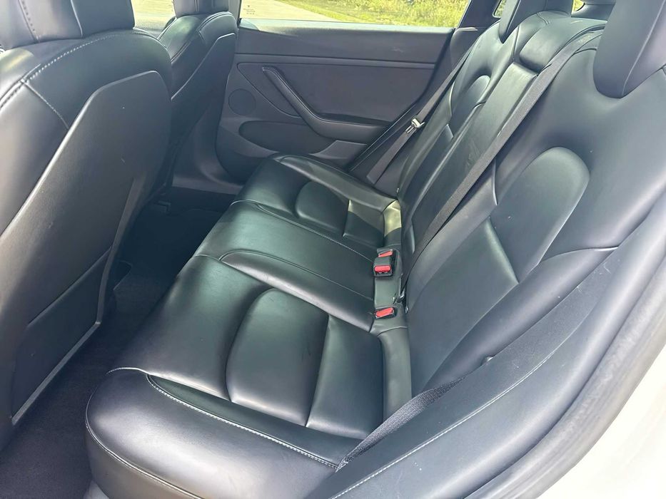 Tesla Model 3 Performance      2022