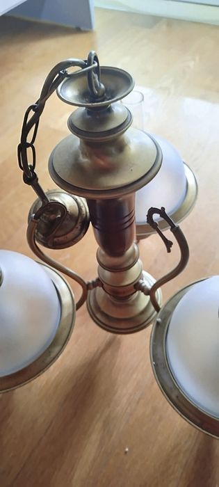 Candeeiro de sala clássico