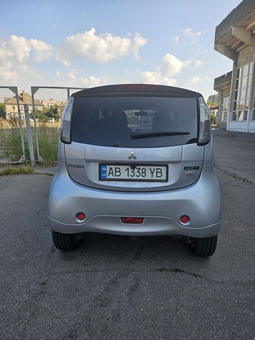 Продам машину Mitsubishi I Miev