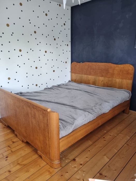 Zabytkowe łóżko po renowacji, lata 20-30, 160x200
