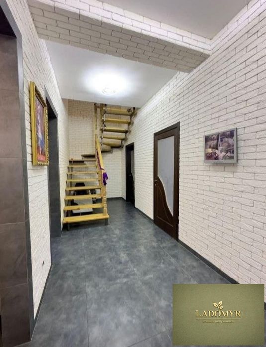 Продаж / Будинок / Веремчука, Червоні Гори, Рівне