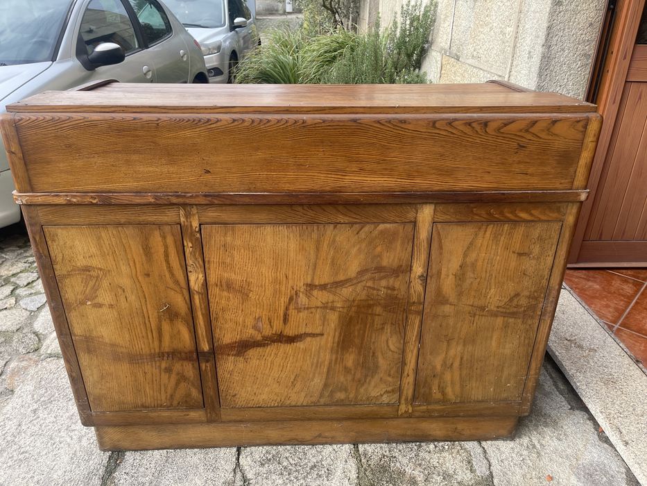 Secretaria em Madeira com Cadeira