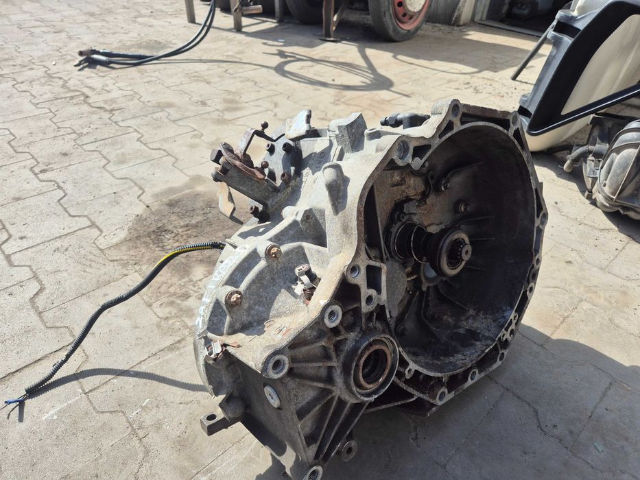 Skrzynia biegów Opel Zafira A Vectra C 2,0 F23