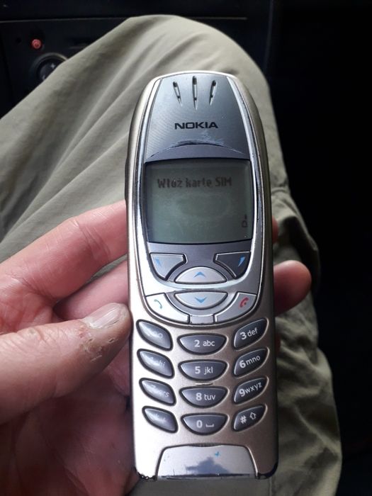Nokia  6310  telefon