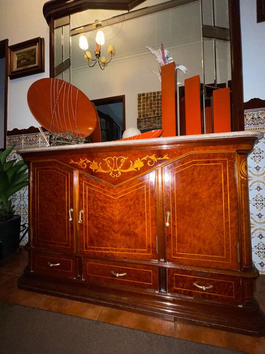 Calçadeira com espelho - móvel de entrada