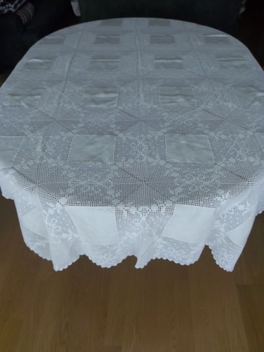 Toalha de renda feita a mão