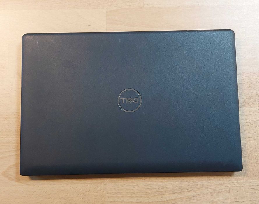 Laptopy Dell Latitude 3520