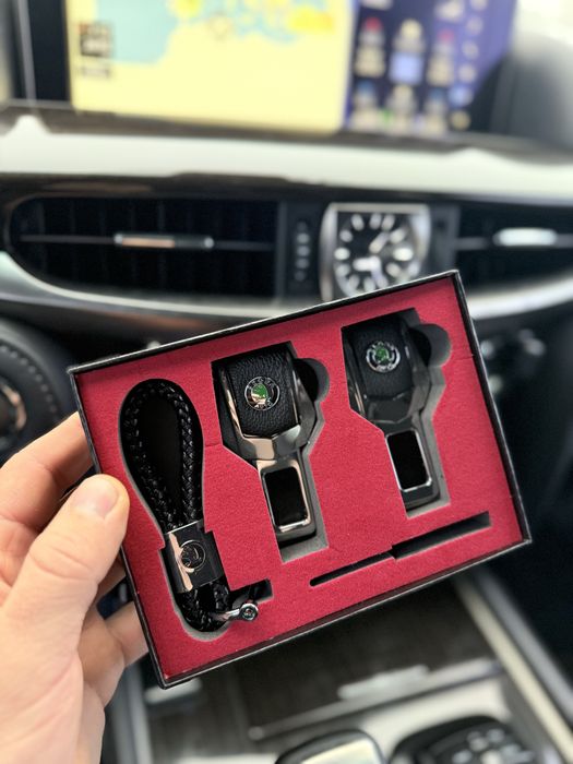 Заглушки в автомобіль audi заглушки в ремені безпеки подарунок
