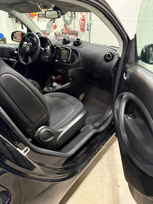 Smart EQ Fortwo 2021 Elétrico – 11.700 km – Dono Único – De Garagem – IVA Dedutível