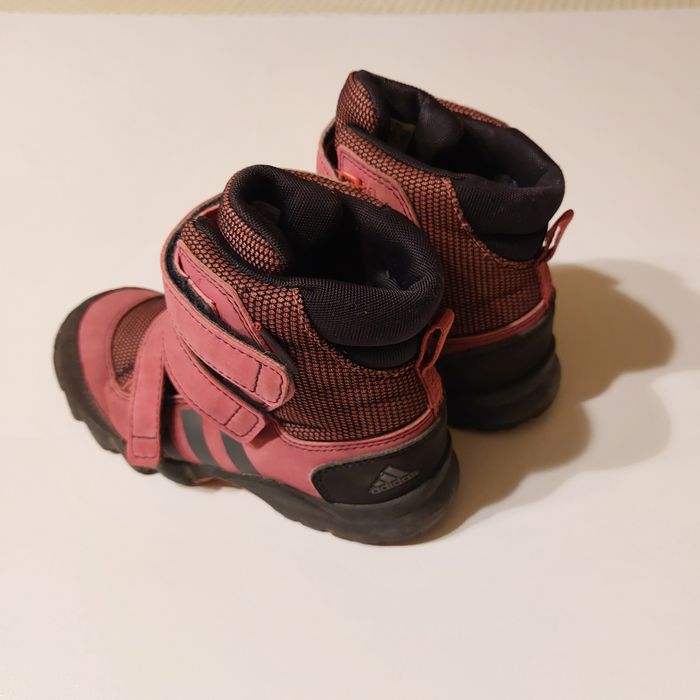 Sportowe buty zimowe śniegowce Adidas Clinawarm 27