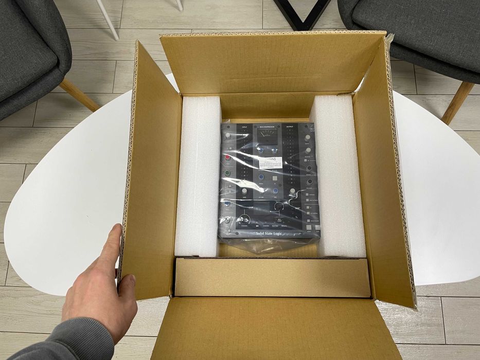 SSL UC1 (Solid State Logic) контролер + плагіни