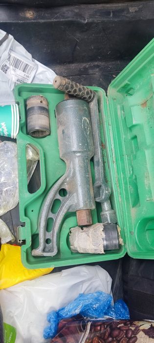 Ключ колесный для авто