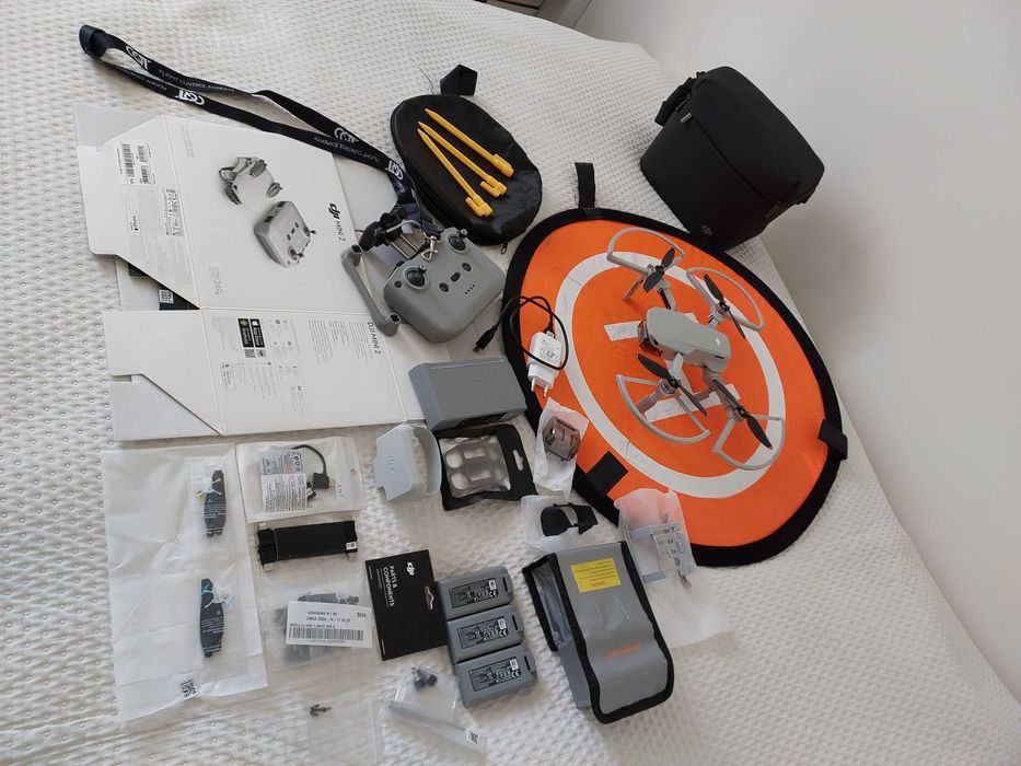 Dron DJI Mini 2 Fly More Combo