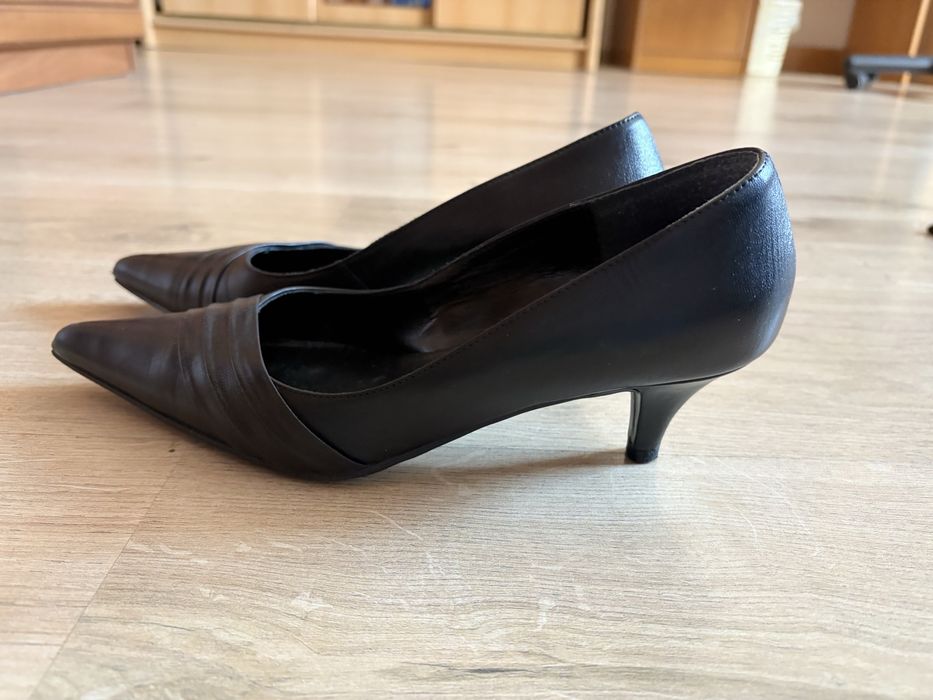 Elegancjie modne szpilki damskie
