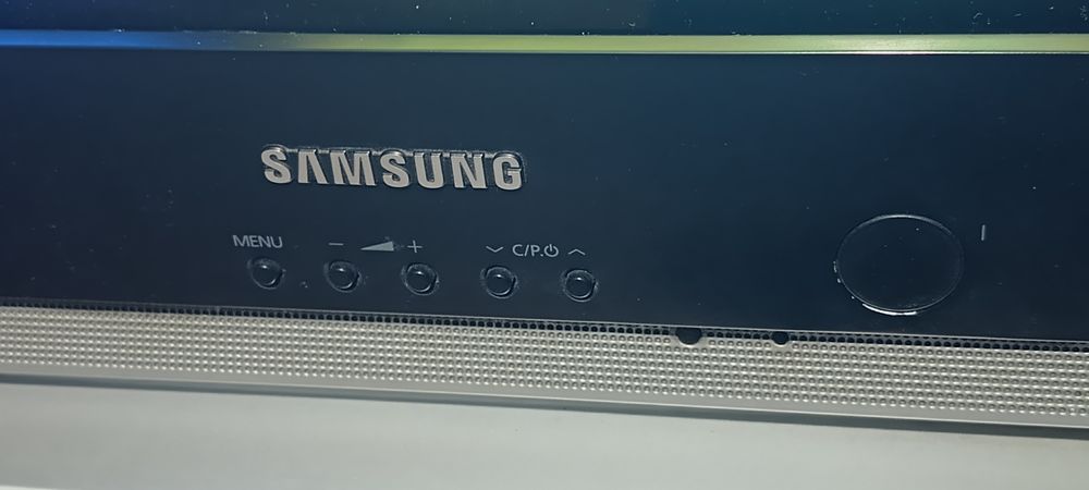 Телевізор Samsung 55 см плоский  кінескоп.
