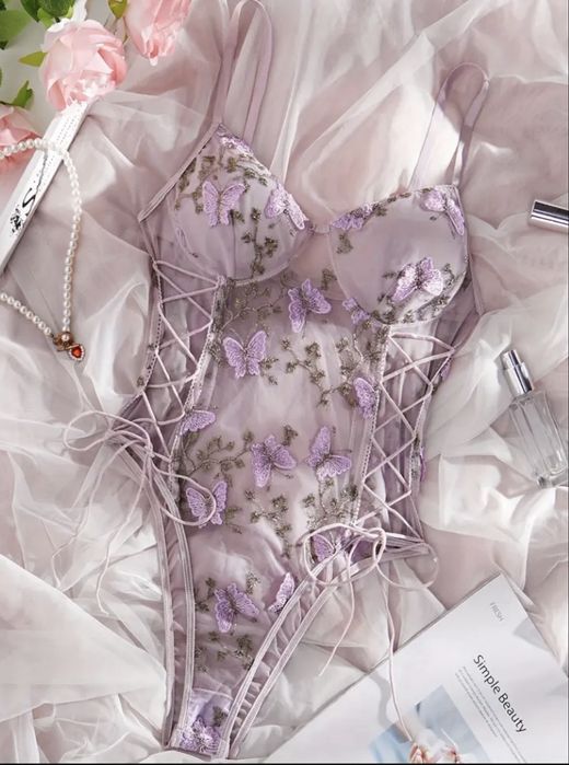 Nowiutkie różowe body