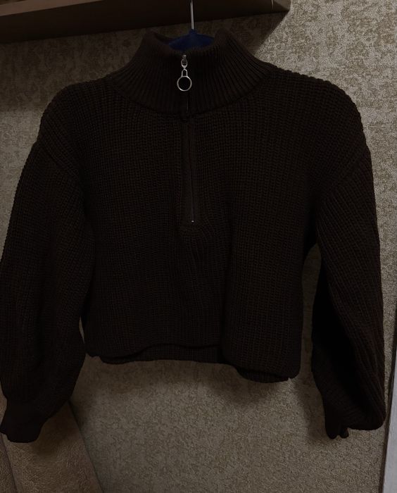 Вʼязаний светр шоколадного кольору від українського бренду Leman