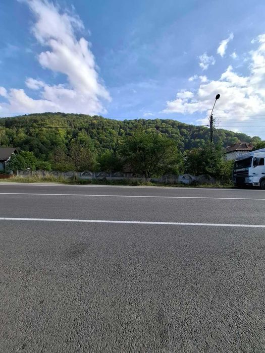 Продаю земельну ділянку в Делятині навпроти заправки WOG! 15соток